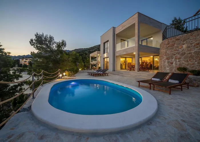 Aurora Paklenica 别墅 斯塔利格拉德-帕克利尼卡