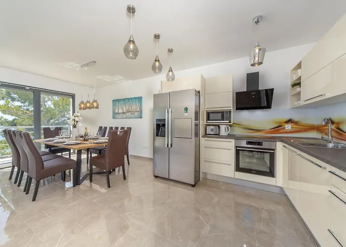 别墅 Aurora Paklenica 斯塔利格拉德-帕克利尼卡