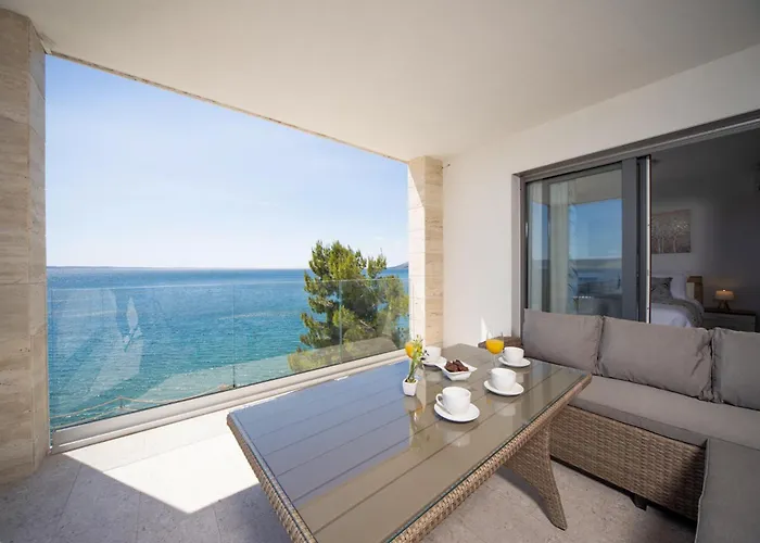 Aurora Paklenica * 斯塔利格拉德-帕克利尼卡